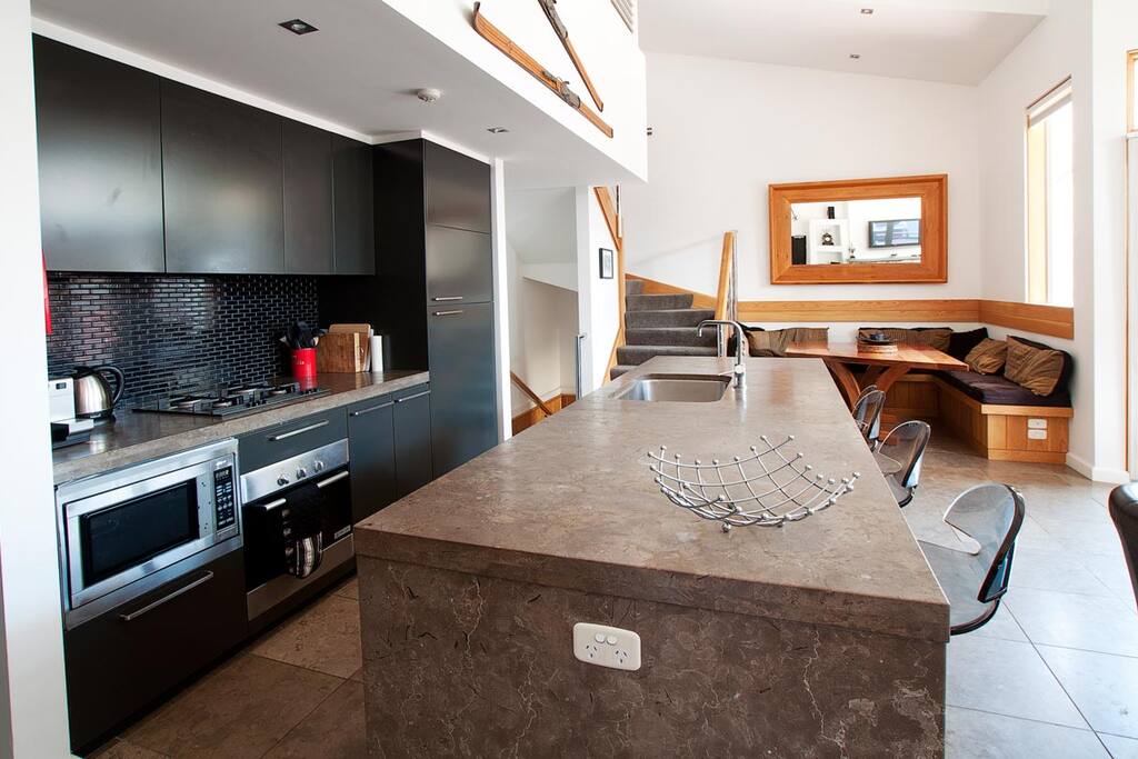 Powder 2b Kitchen/Dining Area