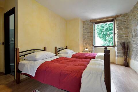 B&B Antico- Room 3 - double bed or 2 single beds