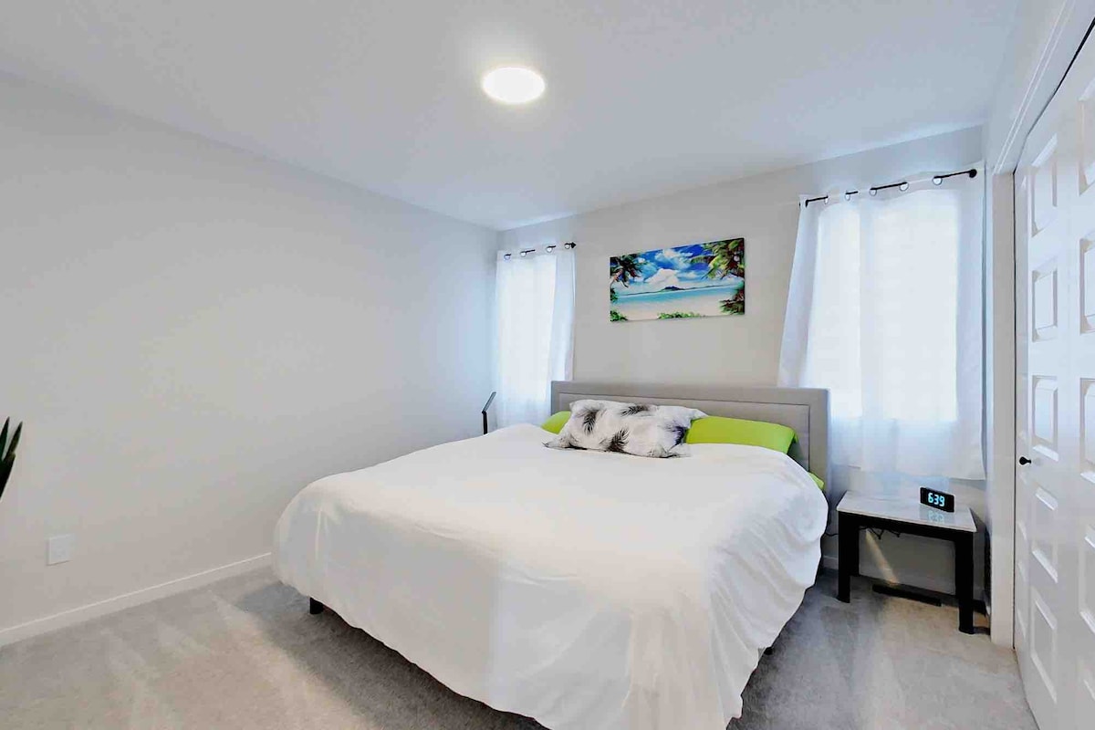 Farby plachiet sa pravidelne menia. Môžete si však vyžiadať svoju obľúbenú farbu haha.