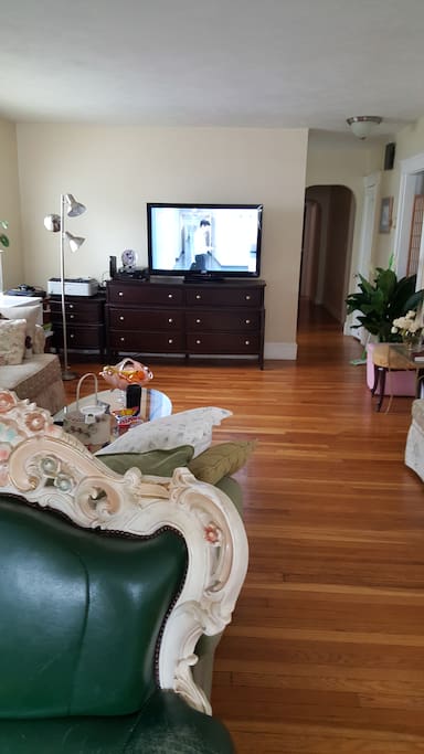 1st Floor Living Room
