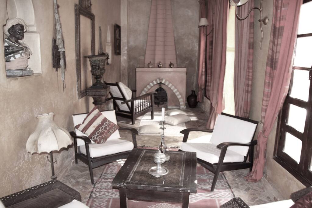 Salon