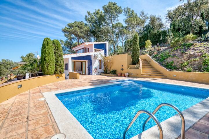 Beautiful Llafranc Villa Costa Brava, Spain gallery image 2