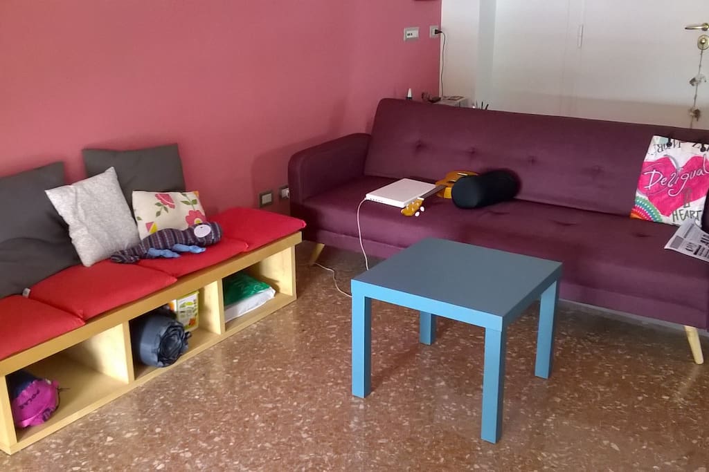 Warm living room with easy-to-open sofa bed