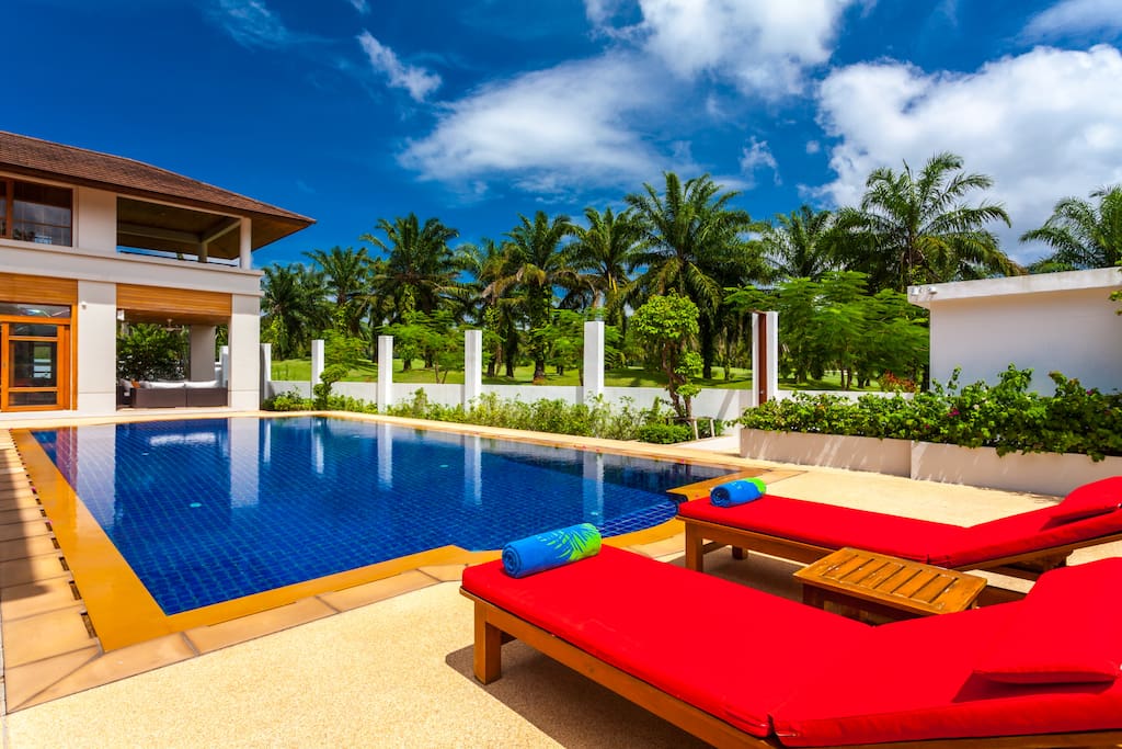 Natural and peaceful surroundings, yet only 12 minutes drive to Patong Beach and town