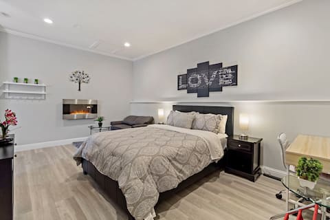 Beautiful, Warm and Cozy safe place in Hercules