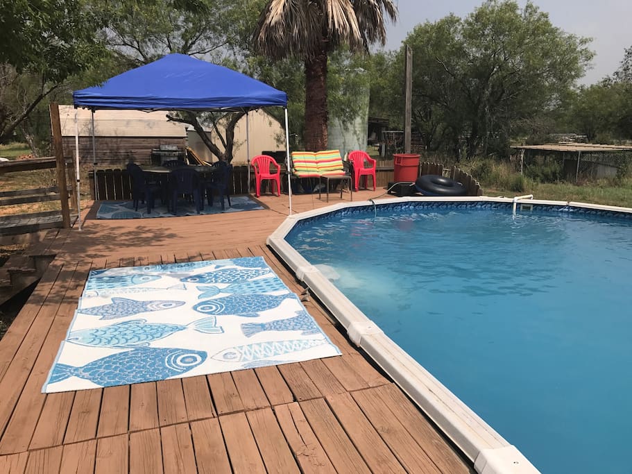 pool and large deck