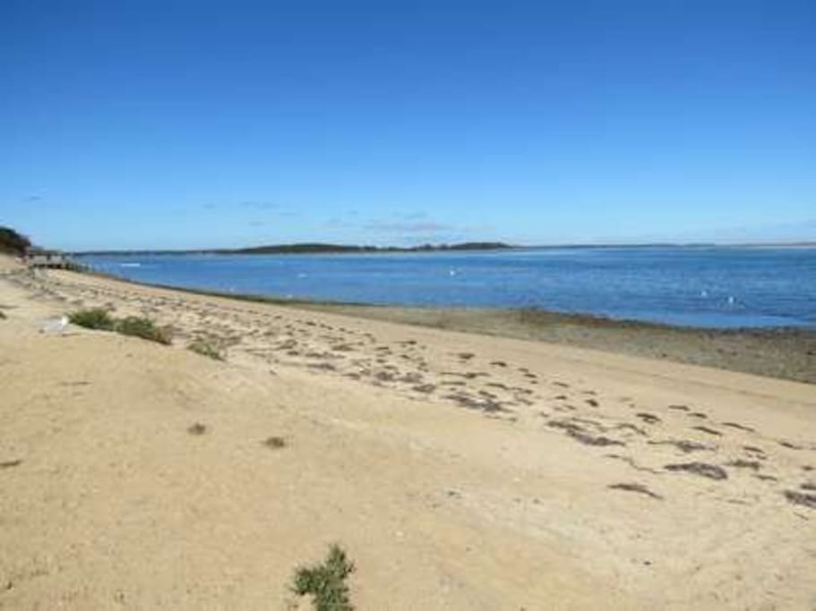 Beautiful Scatteree Beach is a four-minute walk away.