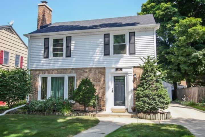 Executive home in Whitefish Bay