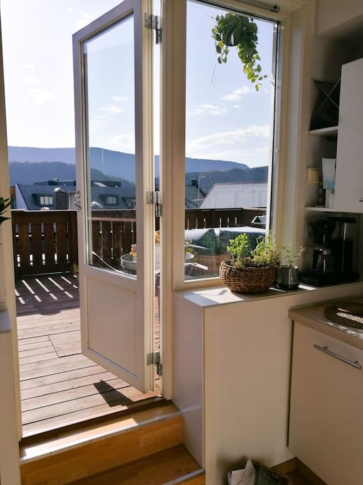 Private terrasse with access from the kitchen