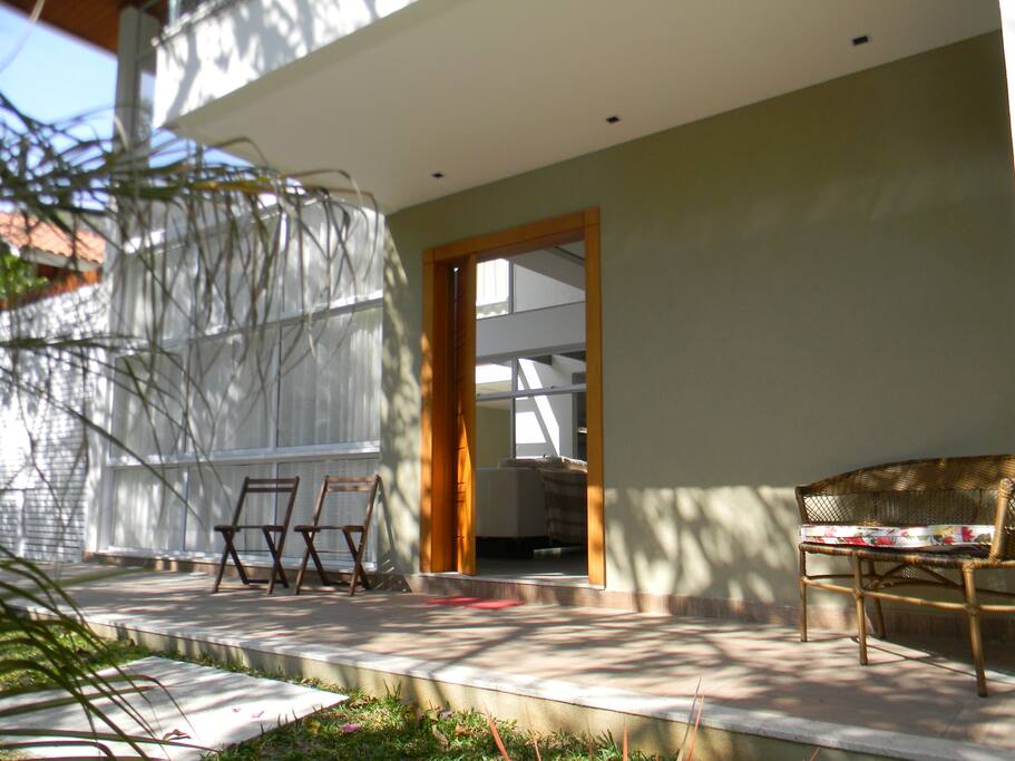 entrada com varanda