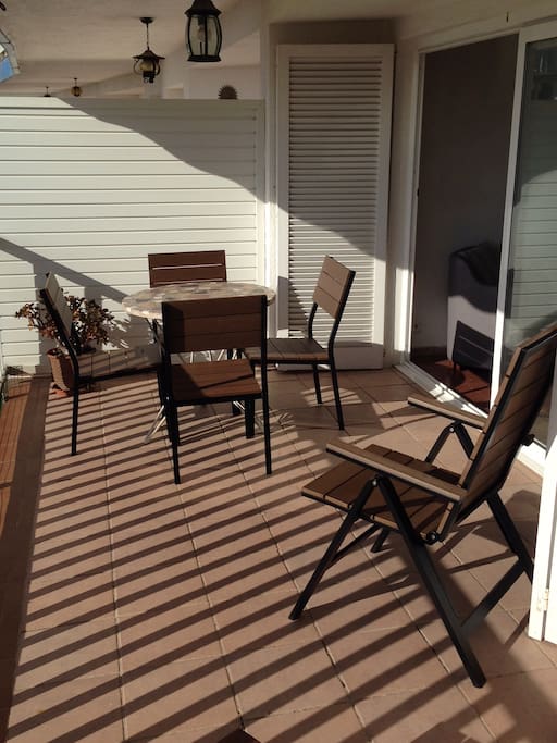 Dining Terrace/Balcony