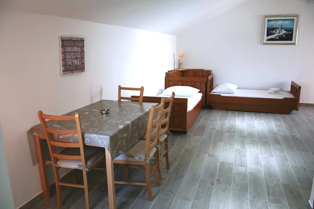 Dining room, Surface: 20 m²