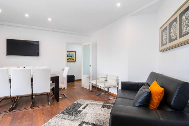 Autèntic Monumental 53 gallery image 2