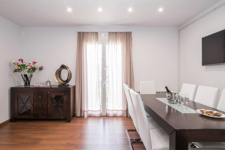 Autèntic Monumental 53 gallery image 5