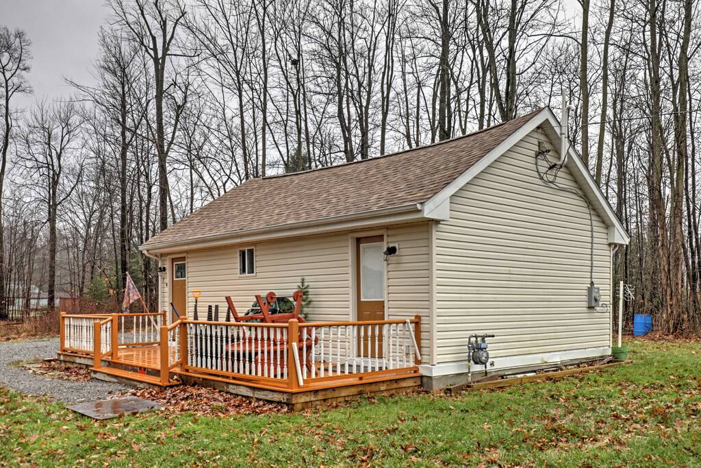 This 1-bedroom, 1-bathroom home is perfect for 2 travelers!
