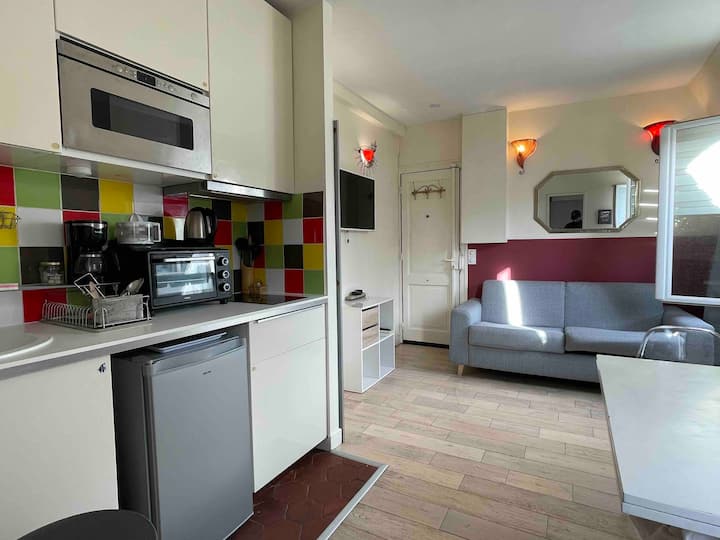 Wonderful Apartment Near Arc De Triomphe 2p - France