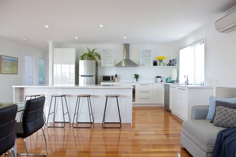 Pearl Hawley Beach Perfect for Familes + Friends!