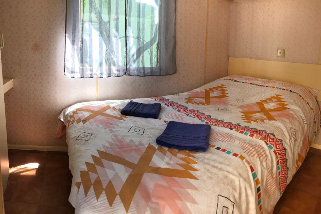 Chambre lit double