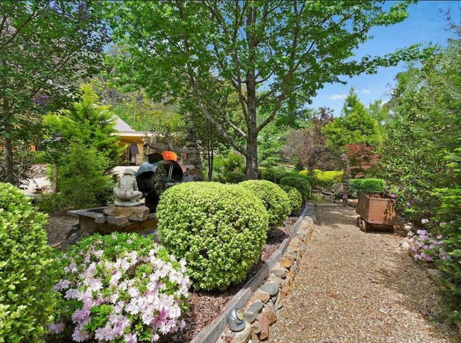 Lose yourself in manicured gardens