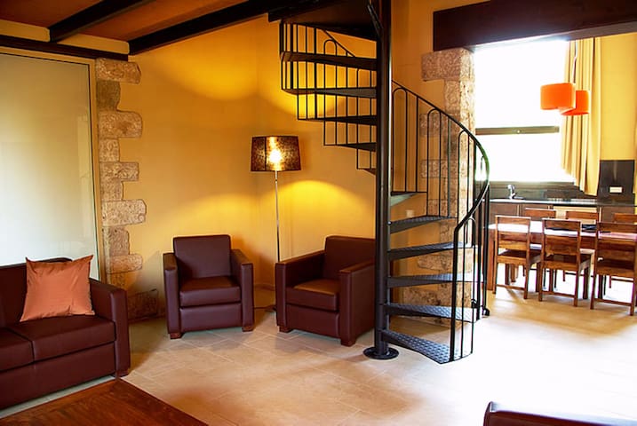 Apartamento 10-14pax L’ARCADA DE FARES gallery image 3