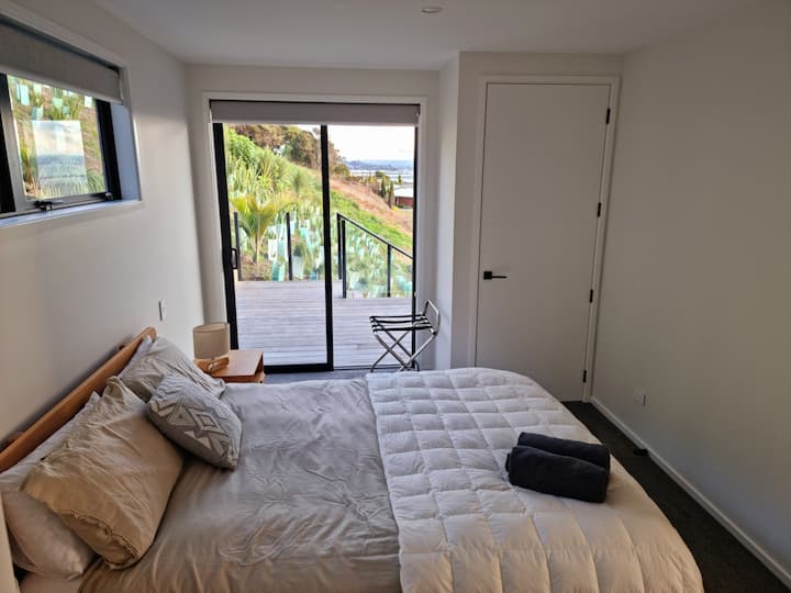 Camera con letto queen-size e portabagagli