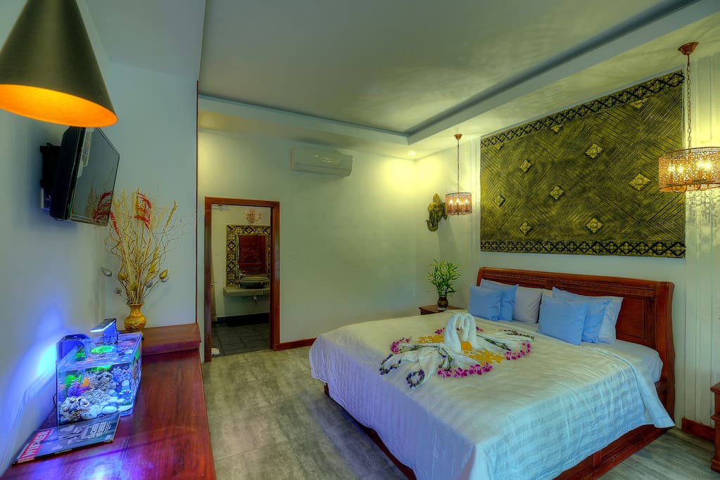 Queen Suite Room with Privet balcony