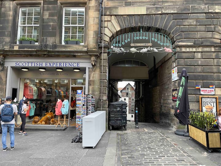Off Royal Mile Edinburgh, Lovely 2 Bedroom Flat - Edinburgh