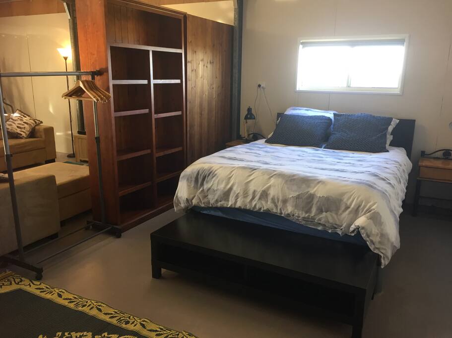 queen size bed