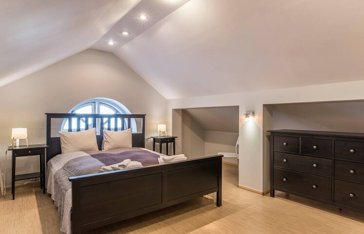 L⓷ Lacplesa | by Dandelion Apartments & Suites gallery image 3