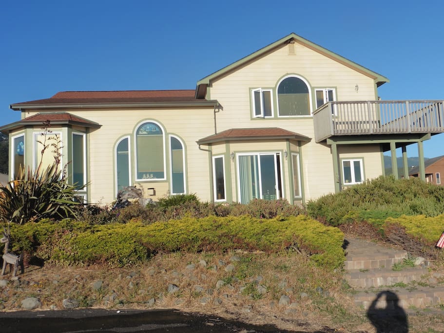 Outside view 2