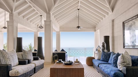 Smugglers Cove - The Penthouse