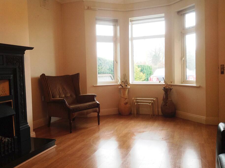 Large sitting room