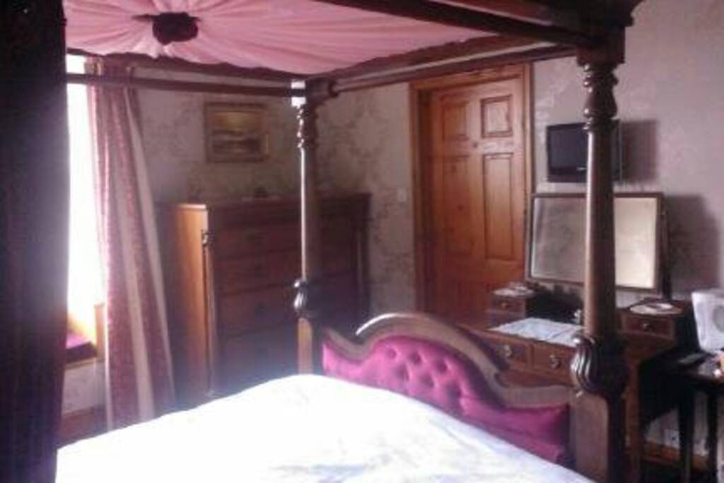 Victoria Room