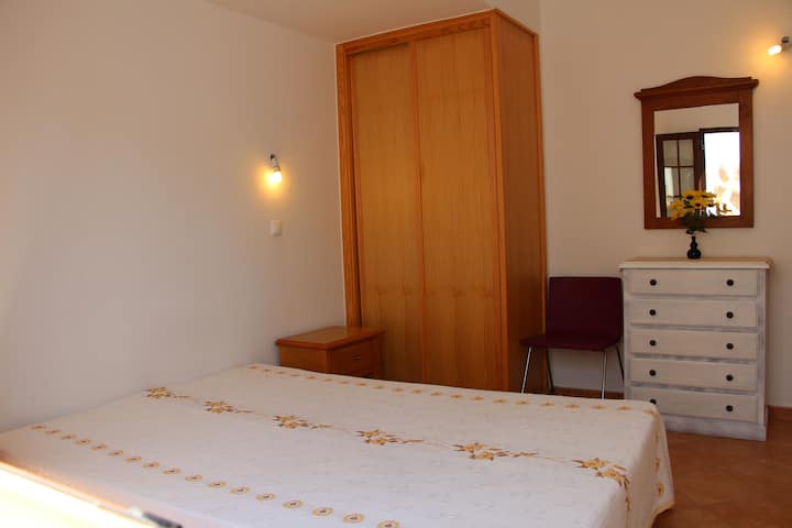 საძინებელი 1