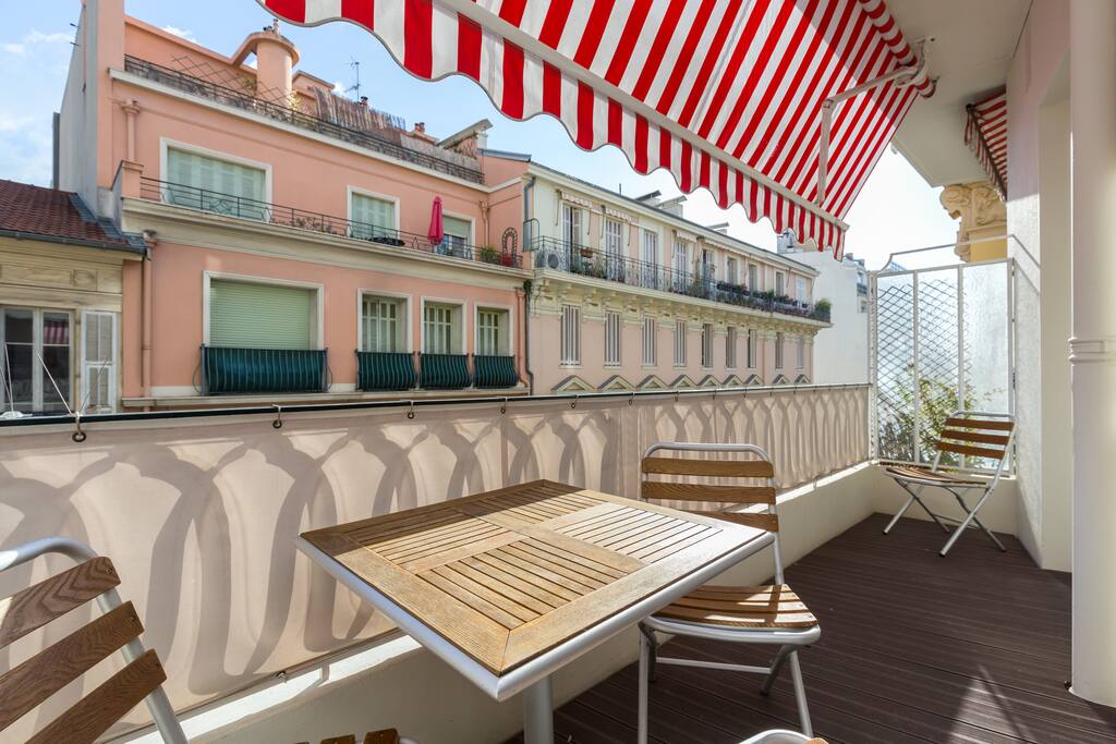 Terrasse à l'Est