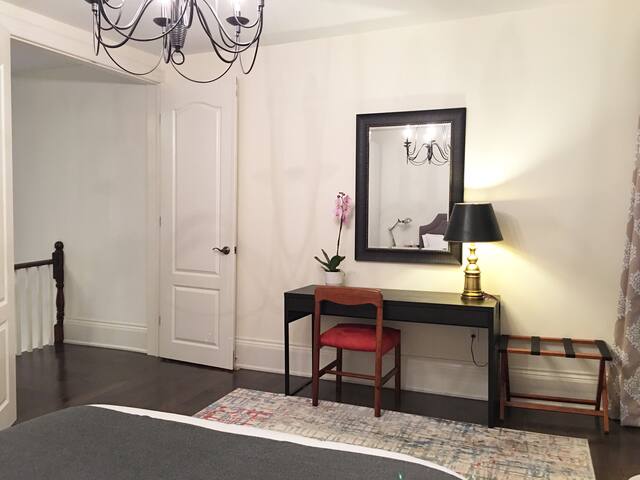 Downtown Garden House gallery image 4