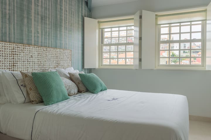 Casa da Bainharia, Catedral Downtown