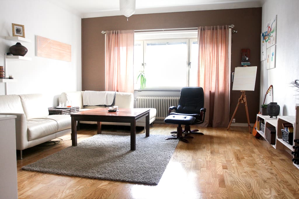 Living room, light (has been re-furnished since photo and looks more modern).
