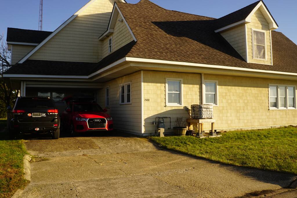 Back/Side view with plenty parking