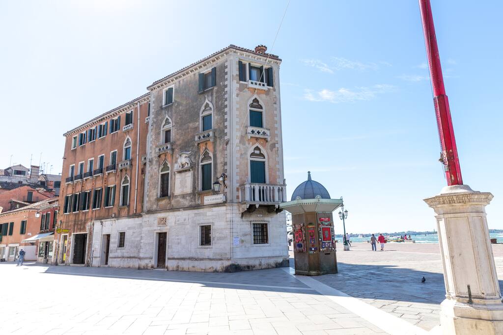 Via Garibaldi