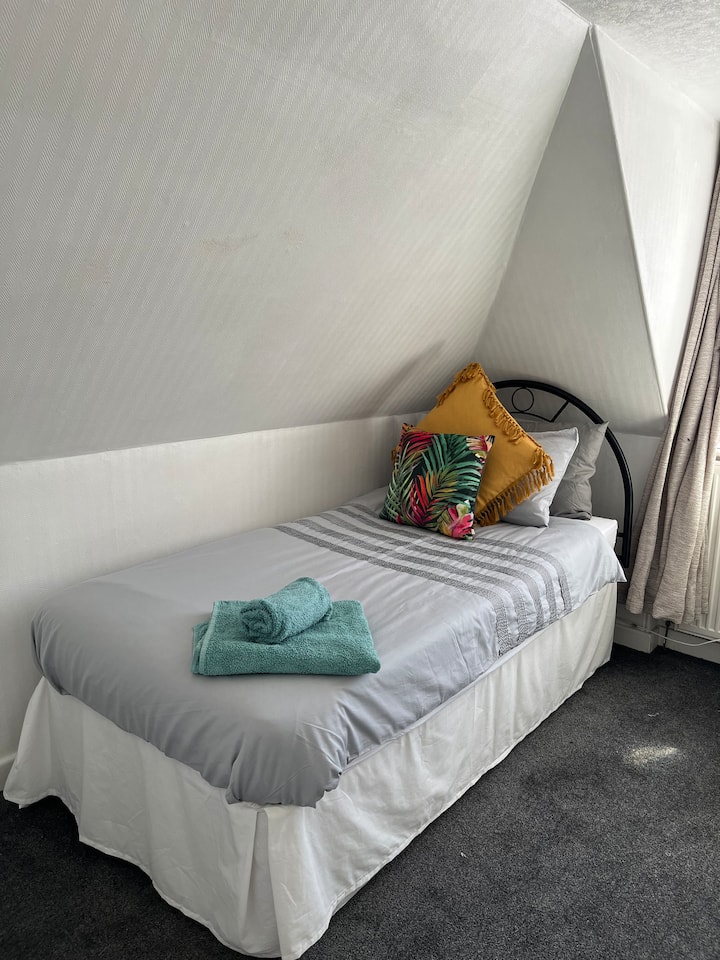 غرفة النوم 1