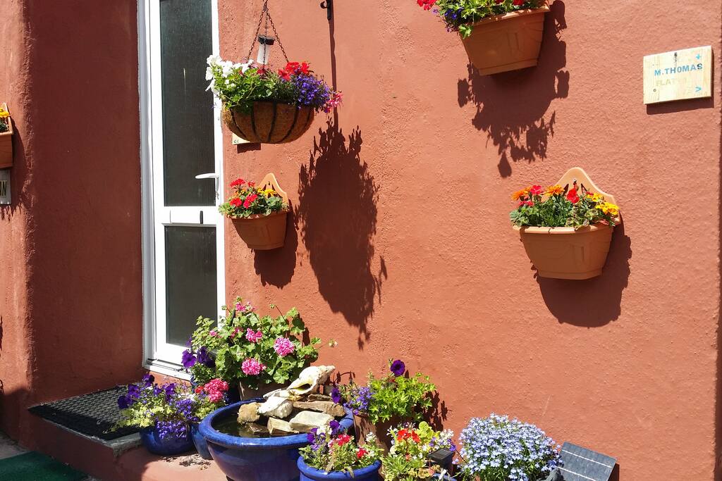 Shared front door