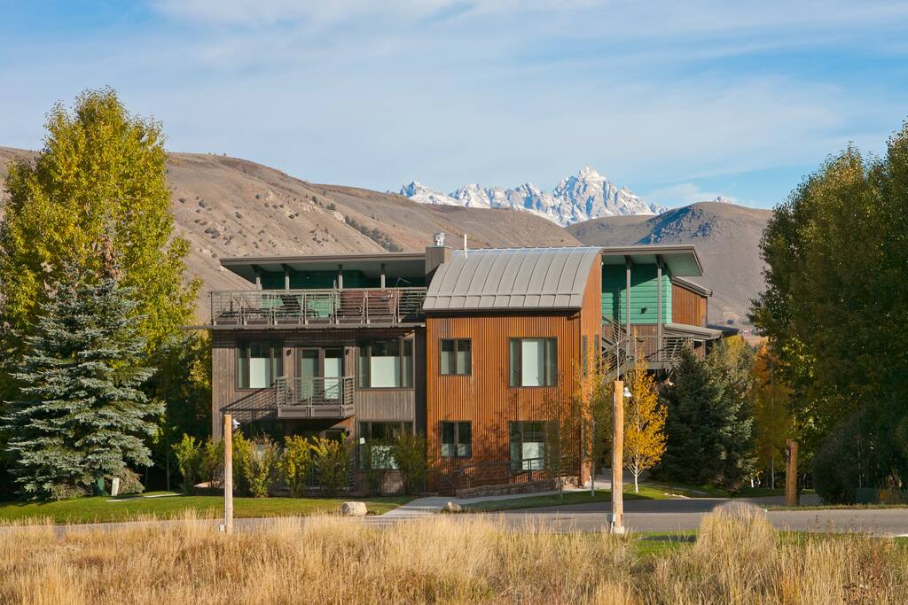Top 100 Airbnb Rentals 2017 in Jackson, Wyoming