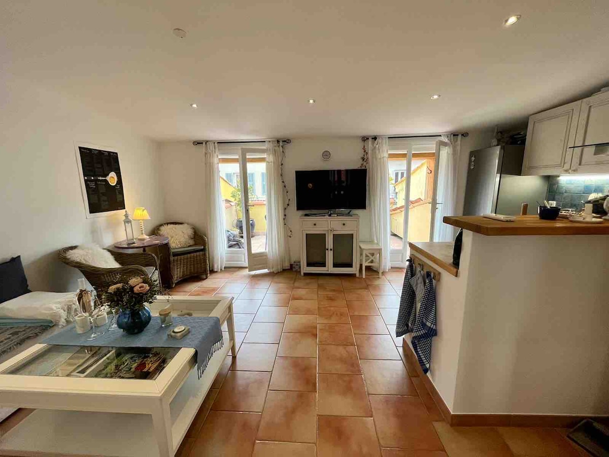 Airbnb performant: Charming Loft/Duplex in the heart of the Old Town! à Vieux Nice
