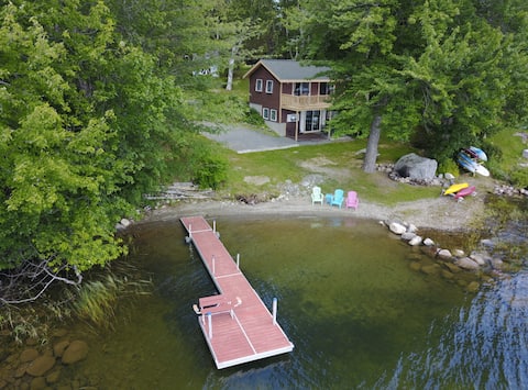Swan Lake Cottage, Lakefront, Mid-Coast Maine