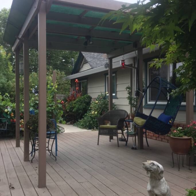The front entry. Lots for fruit trees and flowers.