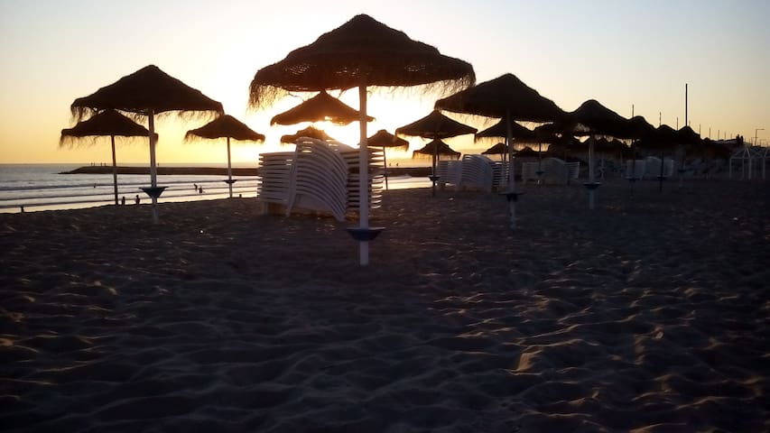 SPOT (Website hidden by Airbnb) step to the beach