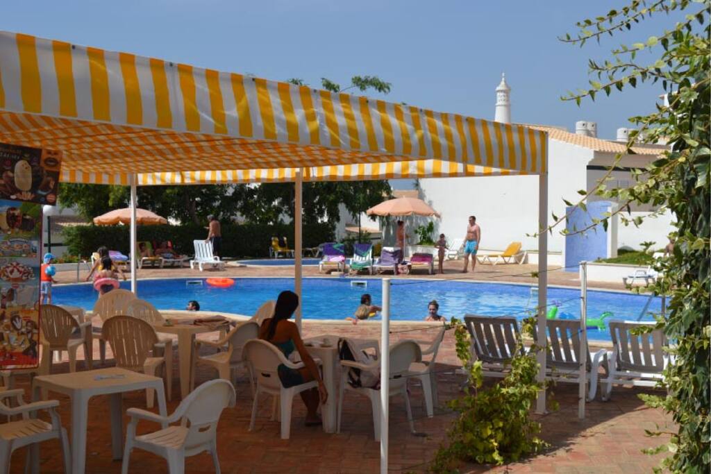 Pool (with restaurant/café)