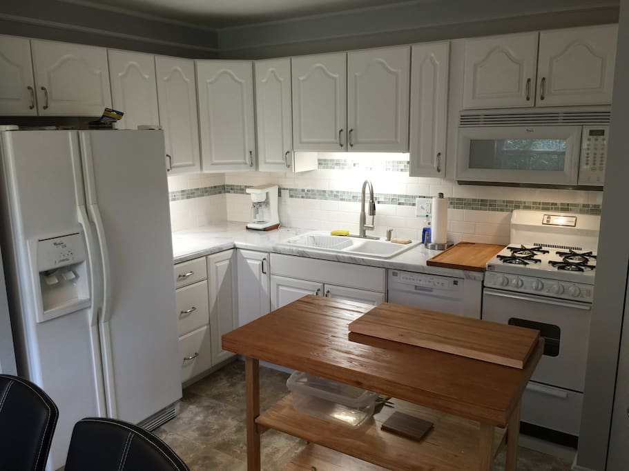 Totally renovated, fully equipped kitchen!