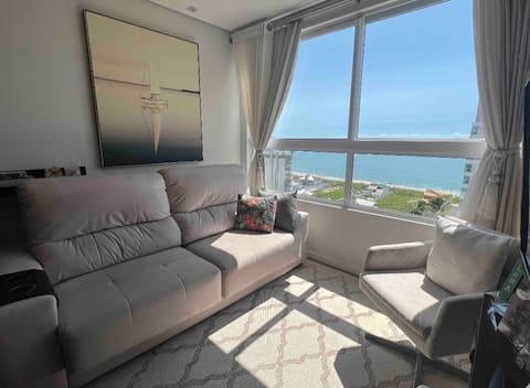 Top Airbnb: Nice apartment with spectacular view. em Balneário Piçarras